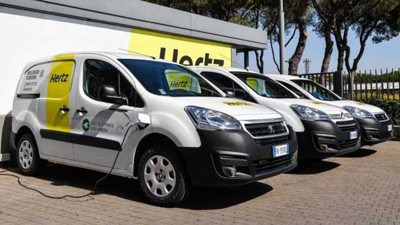 Hertz sceglie gli elettrici di PSA