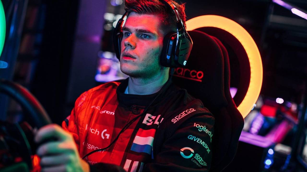 Rudy van Buren, ganador del McLaren World's Fastet Gamer