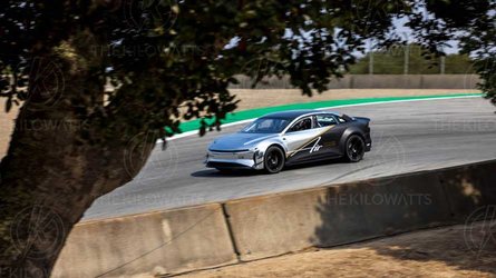 lucid air beats record laguna seca