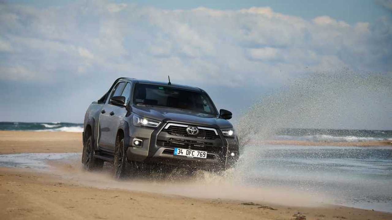 Toyota Hilux Invincible