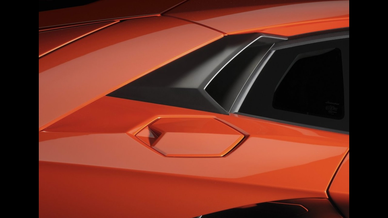 Lamborghini Aventador LP700-4 2012 é revelado oficialmente - Veja fotos em alta resolução