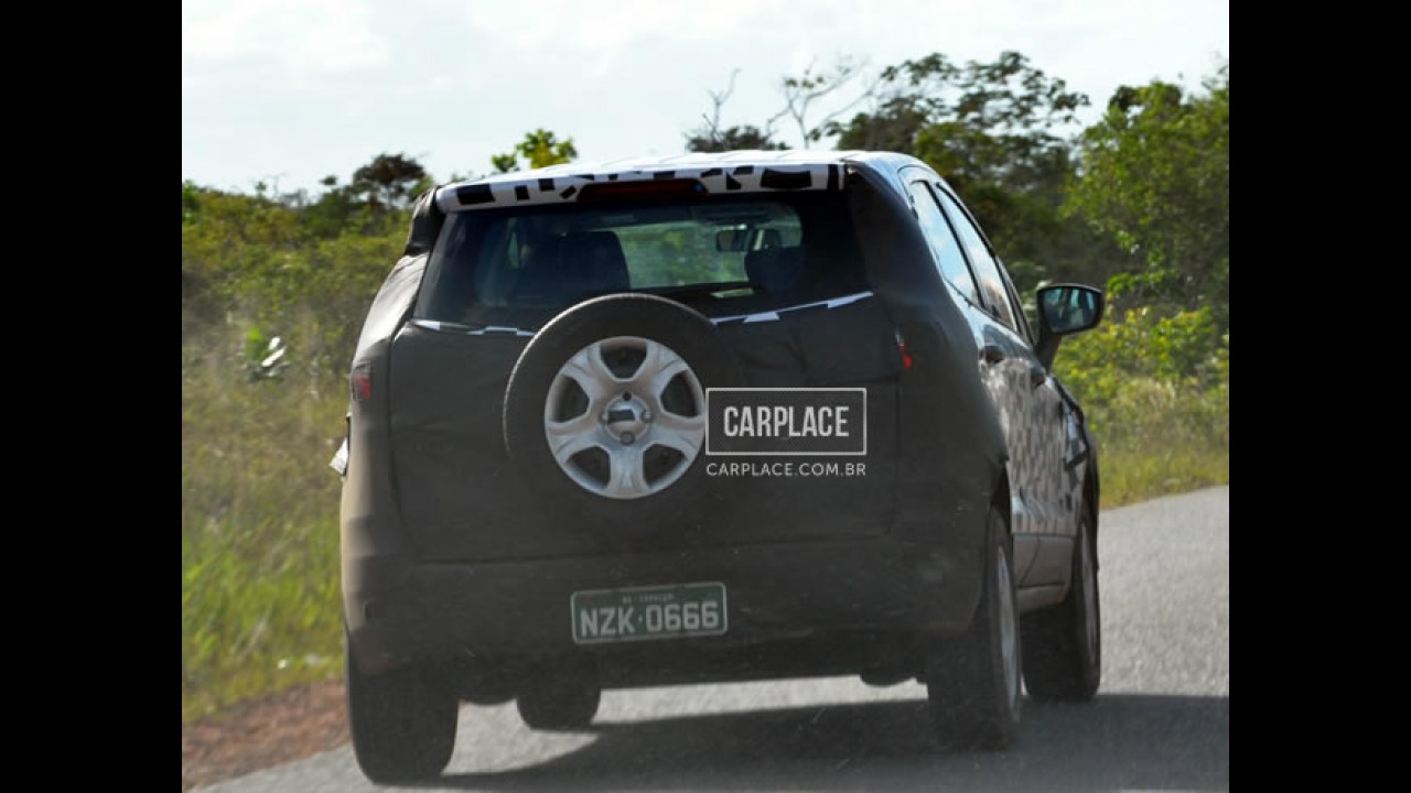Flagra: Novo Ecosport já roda com menos camuflagem na região de Camaçari - Bahia