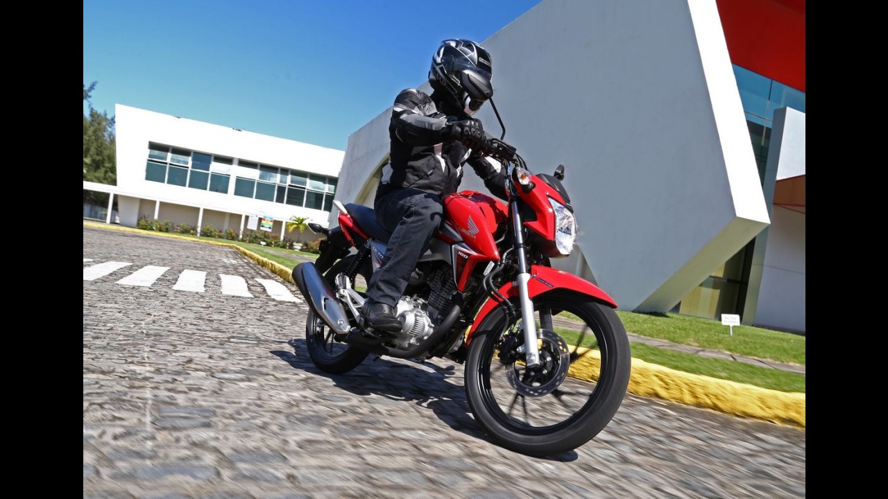 Volta rápida: como andam as novas Honda CG 160 e Pop 110i linha 2016