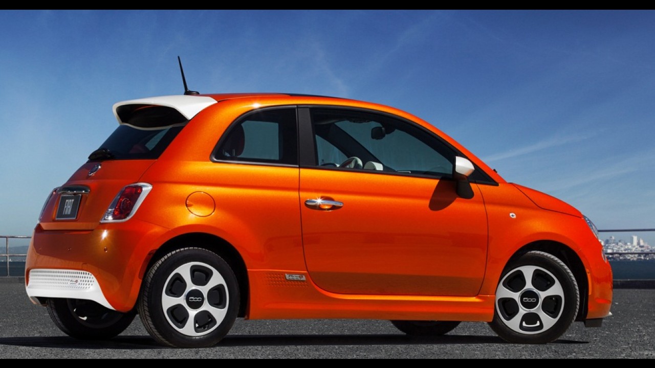 Pré-Salão de Los Angeles: Fiat apresenta compacto 500 em versões elétrica e Abarth conversível