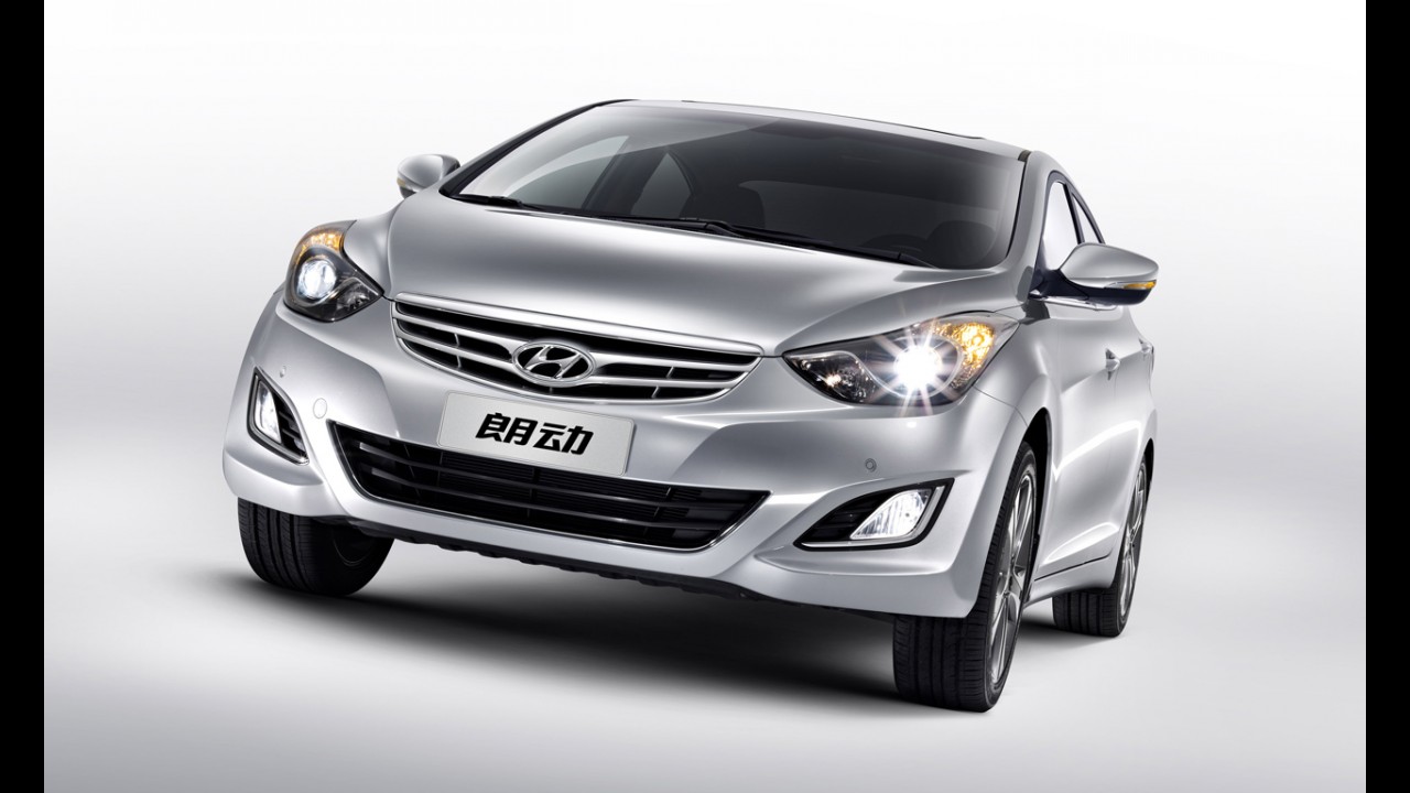 Hyundai lançará versão alongada do sedã Elantra na China