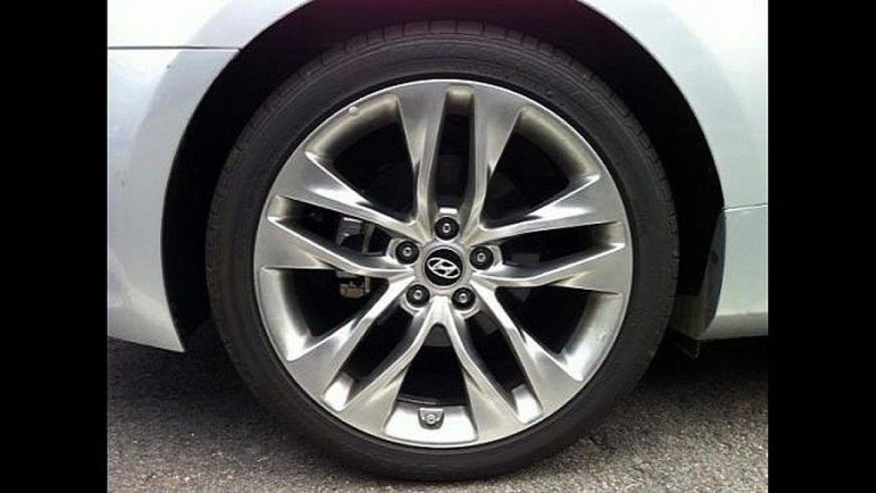 Novo Hyundai Genesis Coupé: Flagra revela todos os detalhes!