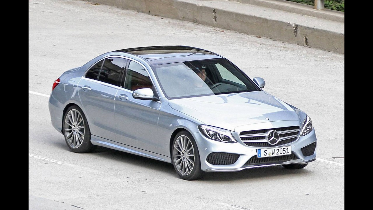 Mercedes CLA chega em janeiro; novo Classe C e GLA no fim de 2014