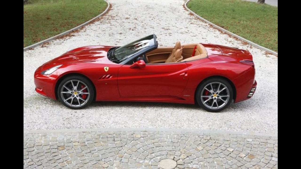 Salão de Paris: Nova Ferrari California HELE