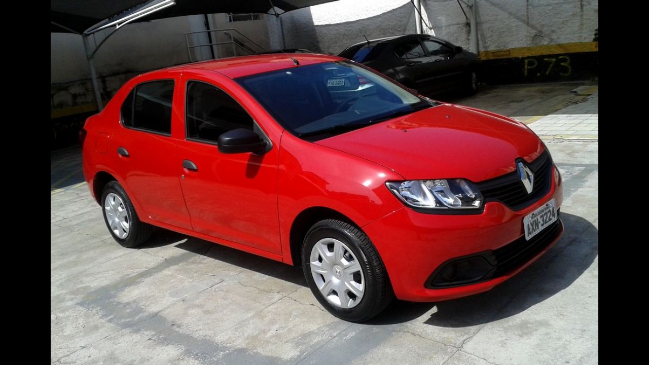 Análise CARPLACE (sedãs pequenos): Prisma cresce 40% e encosta de vez no Siena