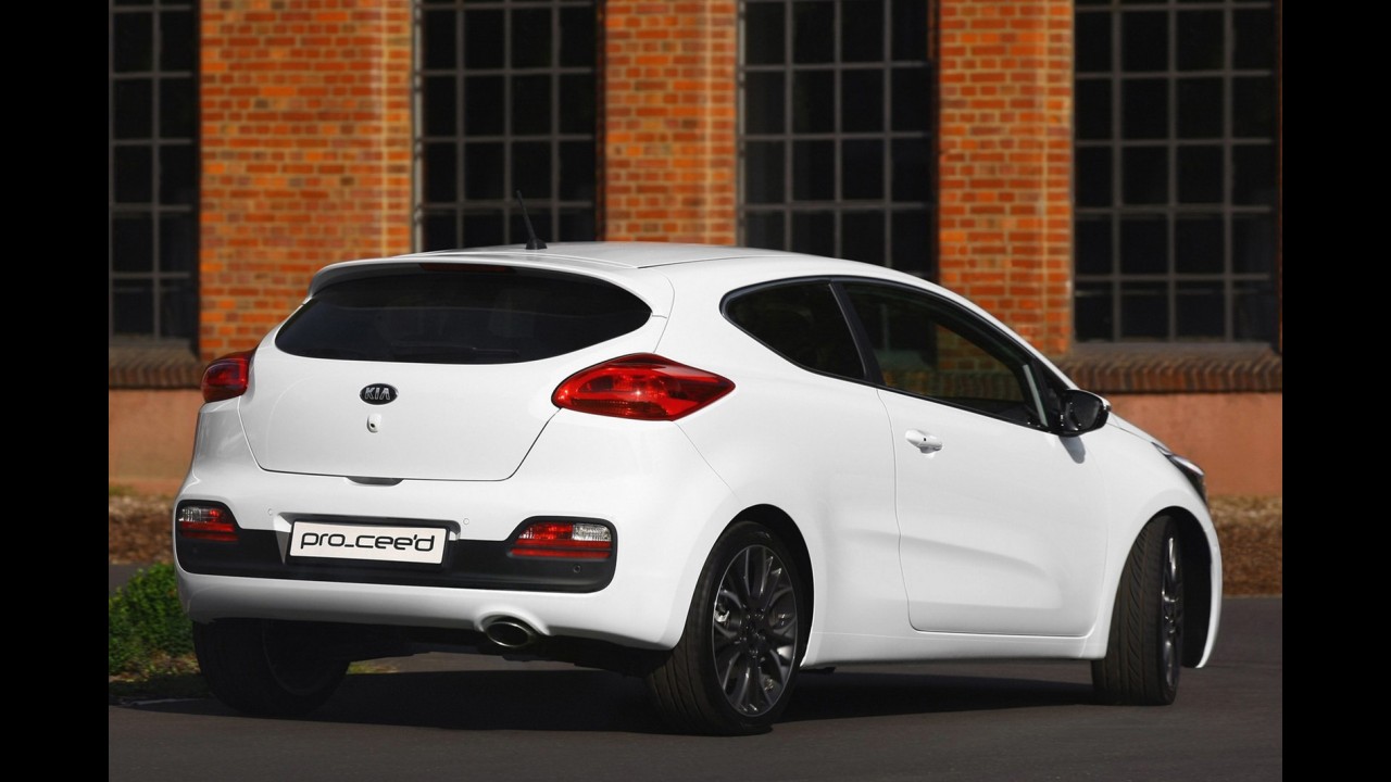 Kia divulga primeiras imagens e informações oficiais sobre o novo Pro_cee'd 2013
