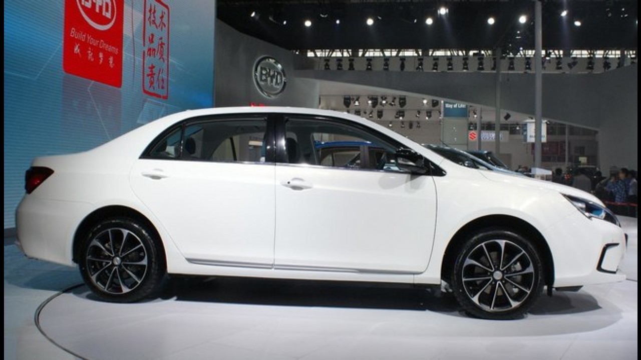 Híbrido: BYD lançará o sedã compacto Qin Hybrid com 315 cv de potência