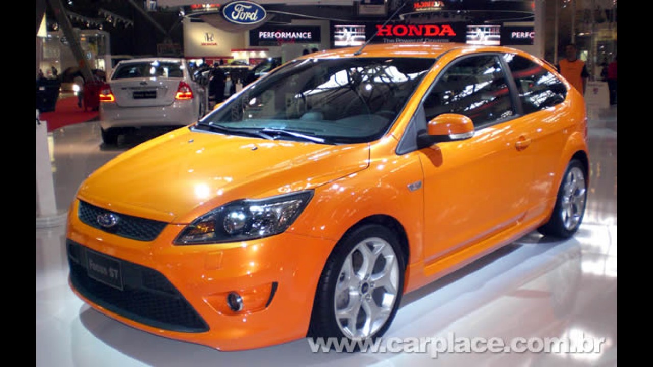 Ford Focus ST é flagrado no Brasil
