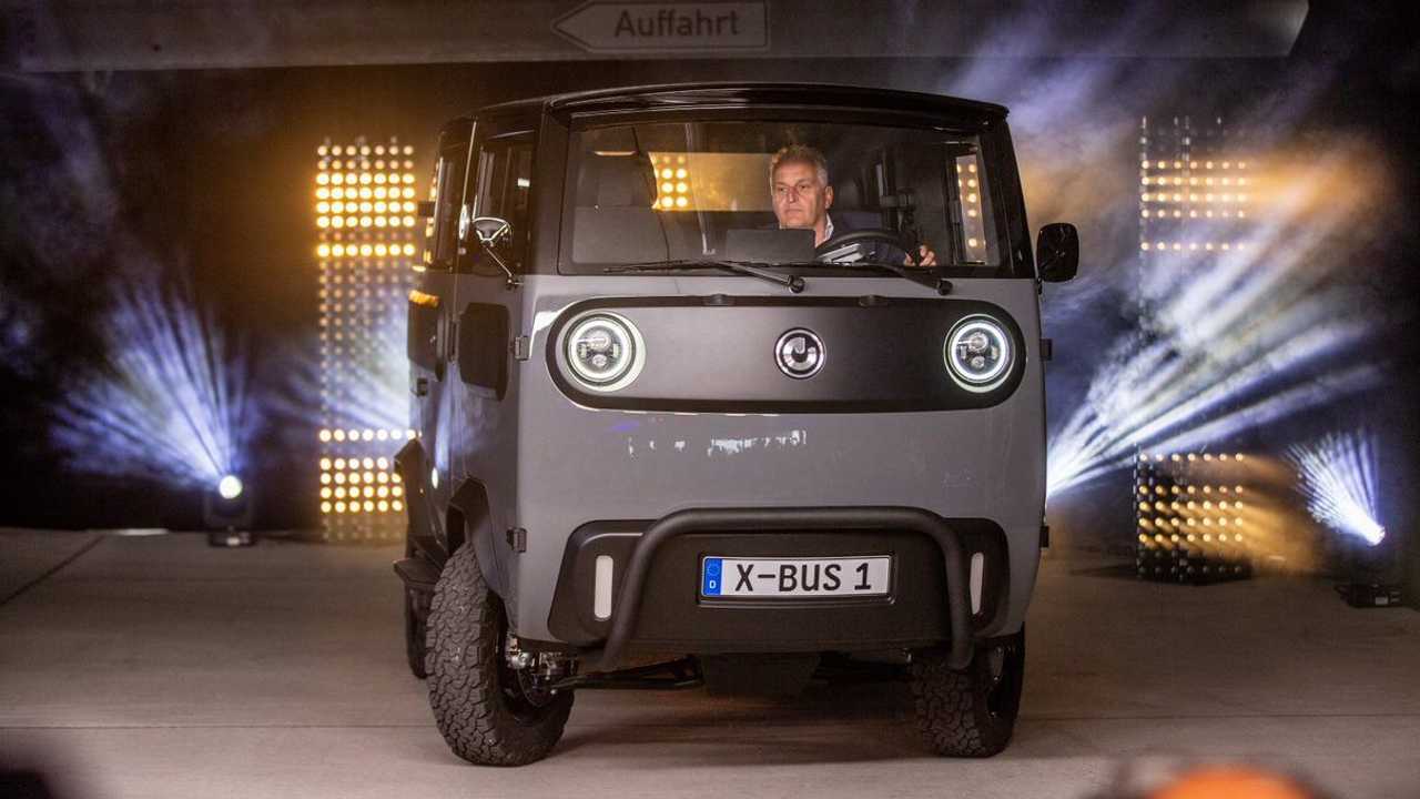 Electric Brands xBus (2022) alla presentazione del prototipo full runner il 7 luglio 2021