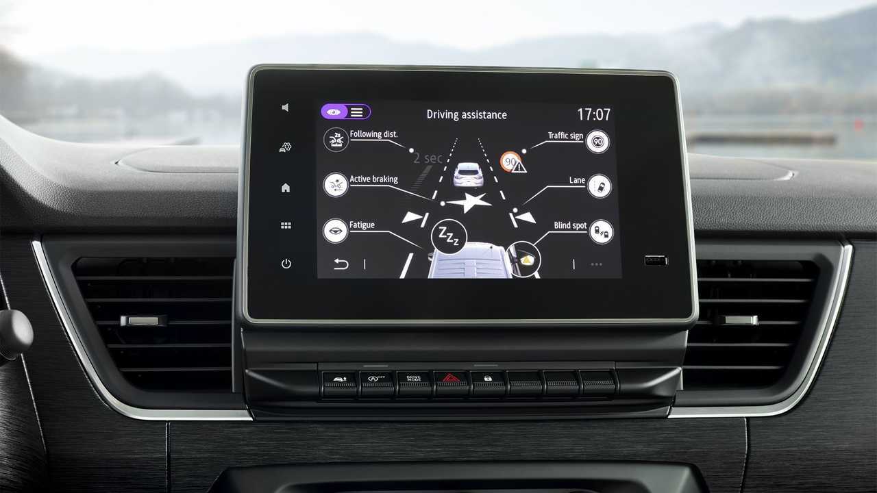 New NV300 Combi Infotainment
