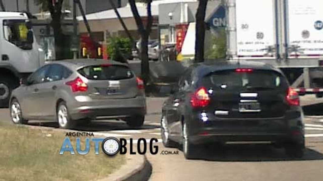 Once fotos y dos videos del nuevo Ford Focus III en la Argentina