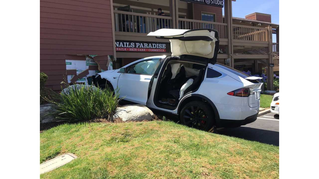 Tesla V9 Has New Feature To Prevent Unintended Acceleration