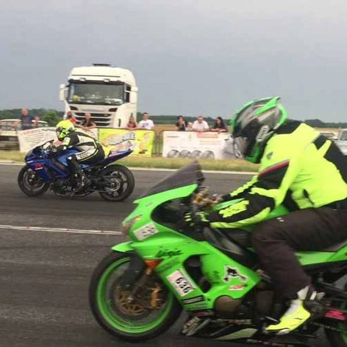 バイク GSX-R1000 K6 2006 Suzuki GSX-R 1000