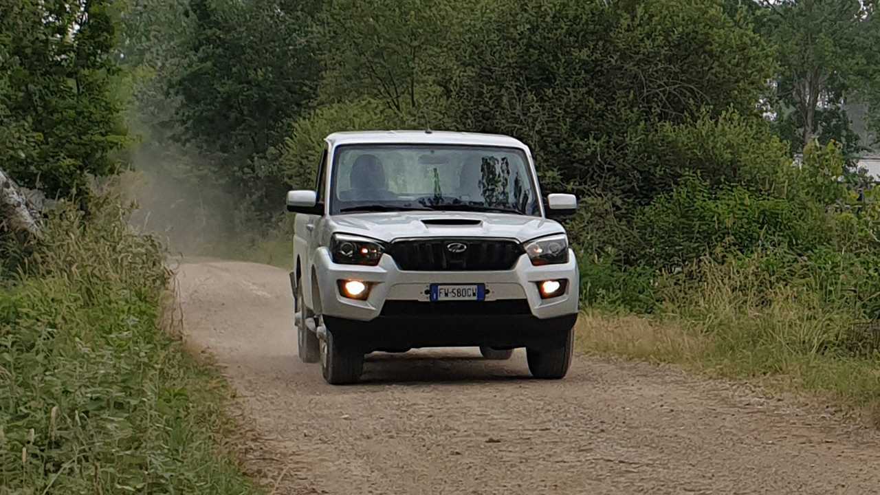 Mahindra Goa Pik-Up
