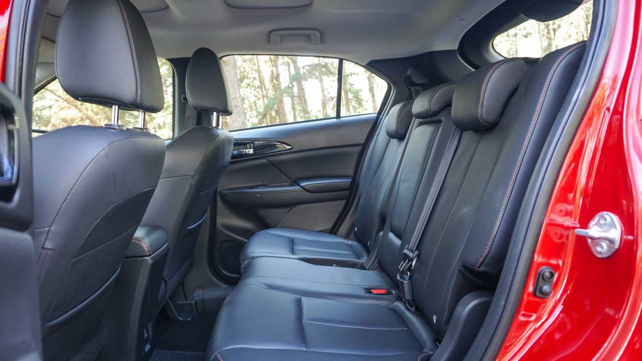 Comparativo: Honda HR-V Touring x Mitsubishi Eclipse Cross