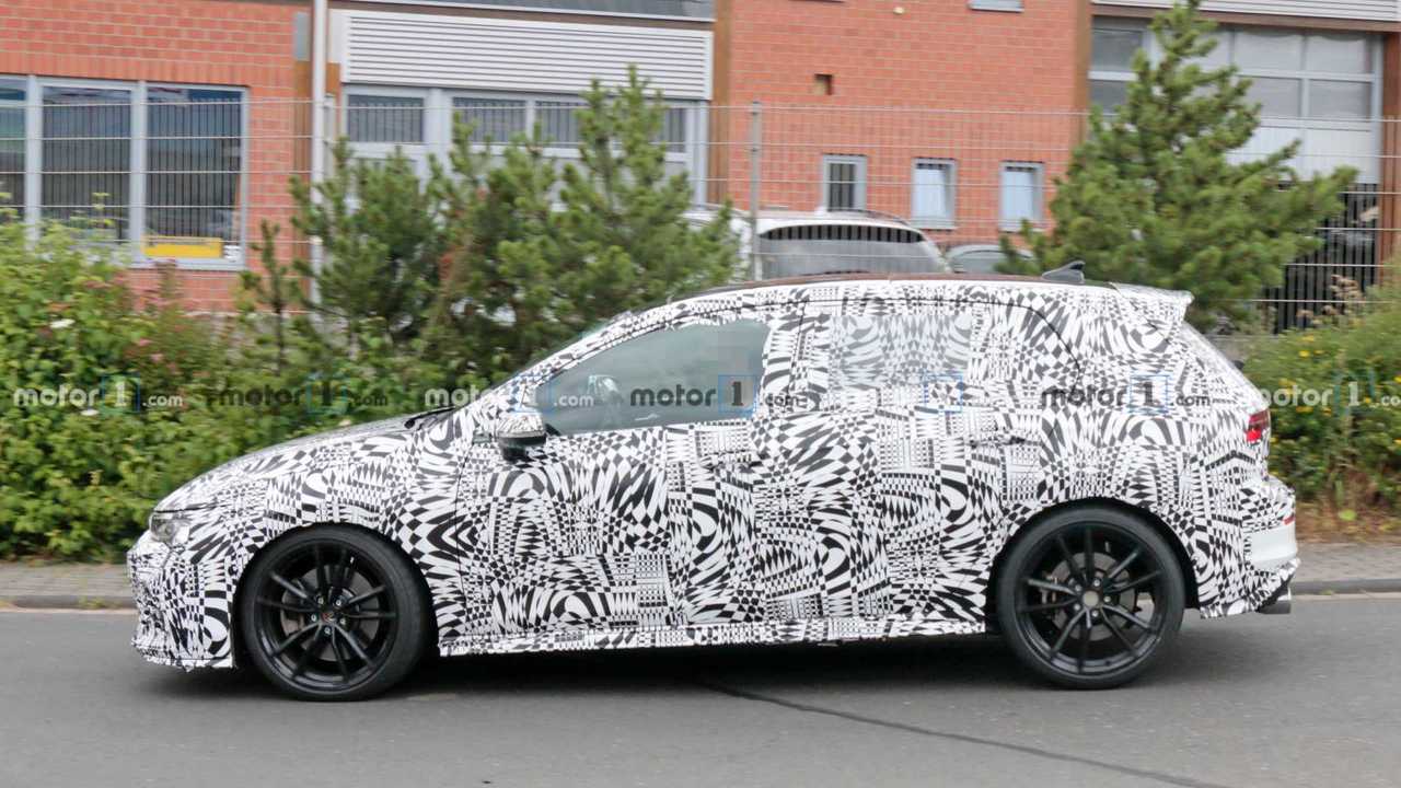 Volkswagen Golf GTI Spy Photos