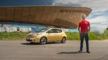 Nissan gold Leaf
