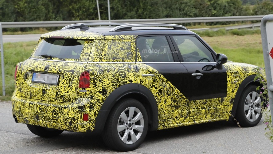 2017 Mini Countryman spy photo