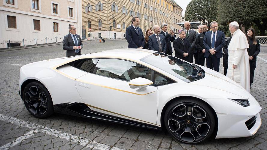Pope Francis Signed Lamborghini Huracan