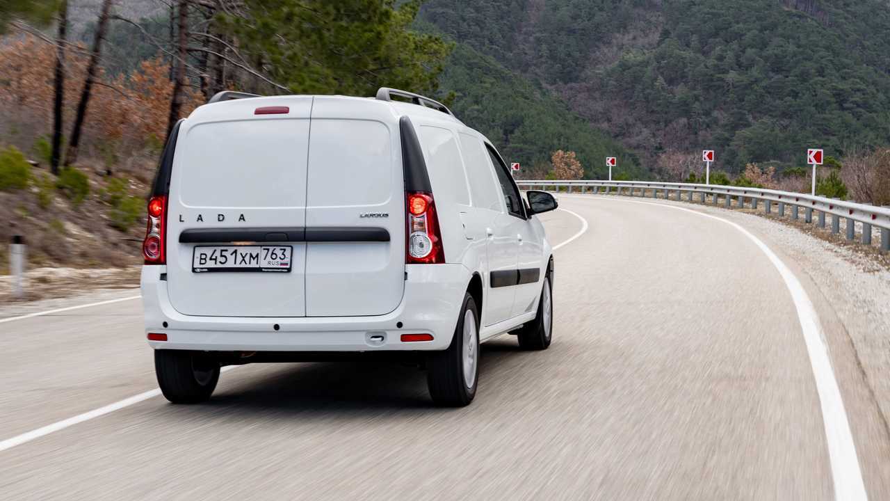 Lada Largus Van в динамике