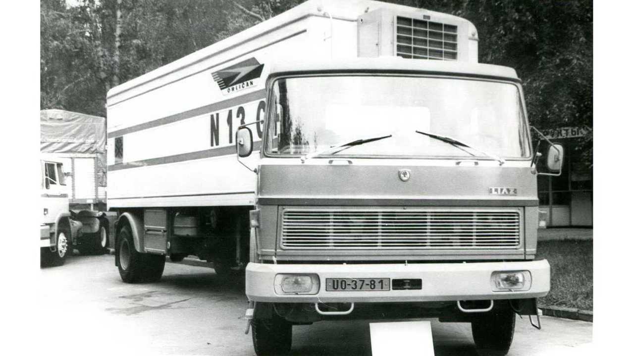 Тягач Skoda-LIAZ в Сокольниках