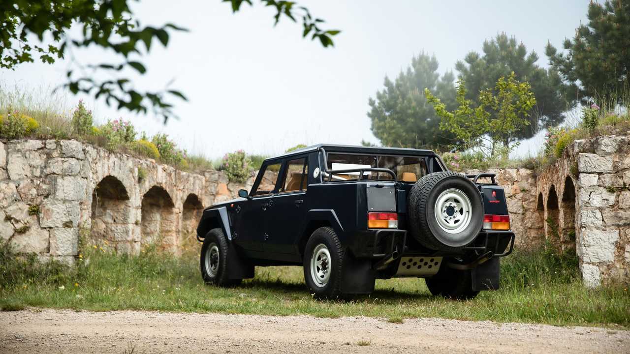 1988 Lamborghini LM002