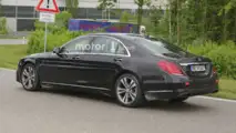 Mercedes S Class facelift spy photo