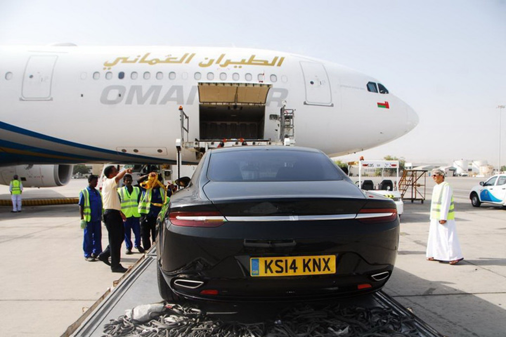 Aston Martin Lagonda Breaks Cover in Oman