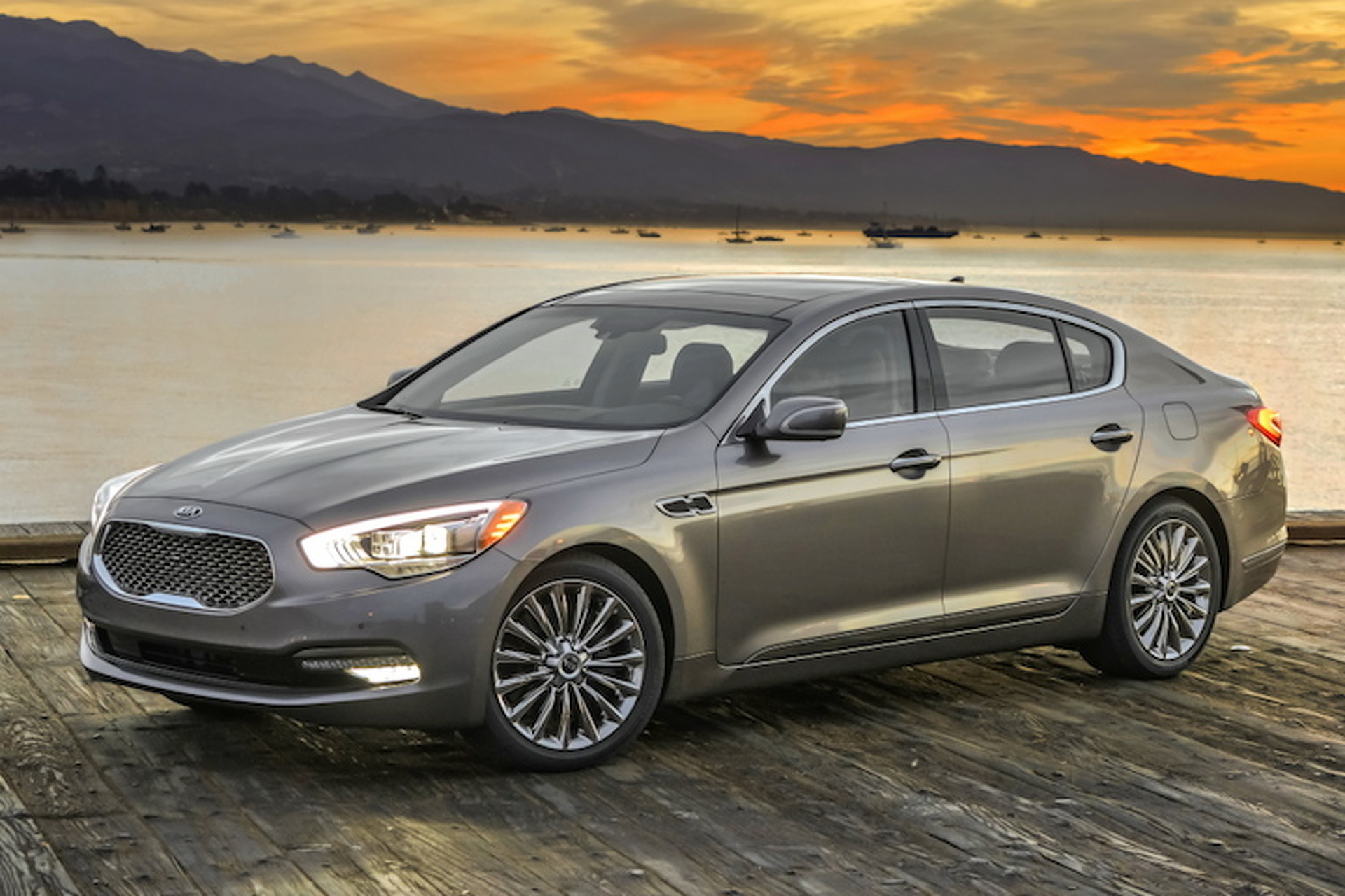 Kia Needs to Stop Building Luxury Cars And Start Building Sporty Cars