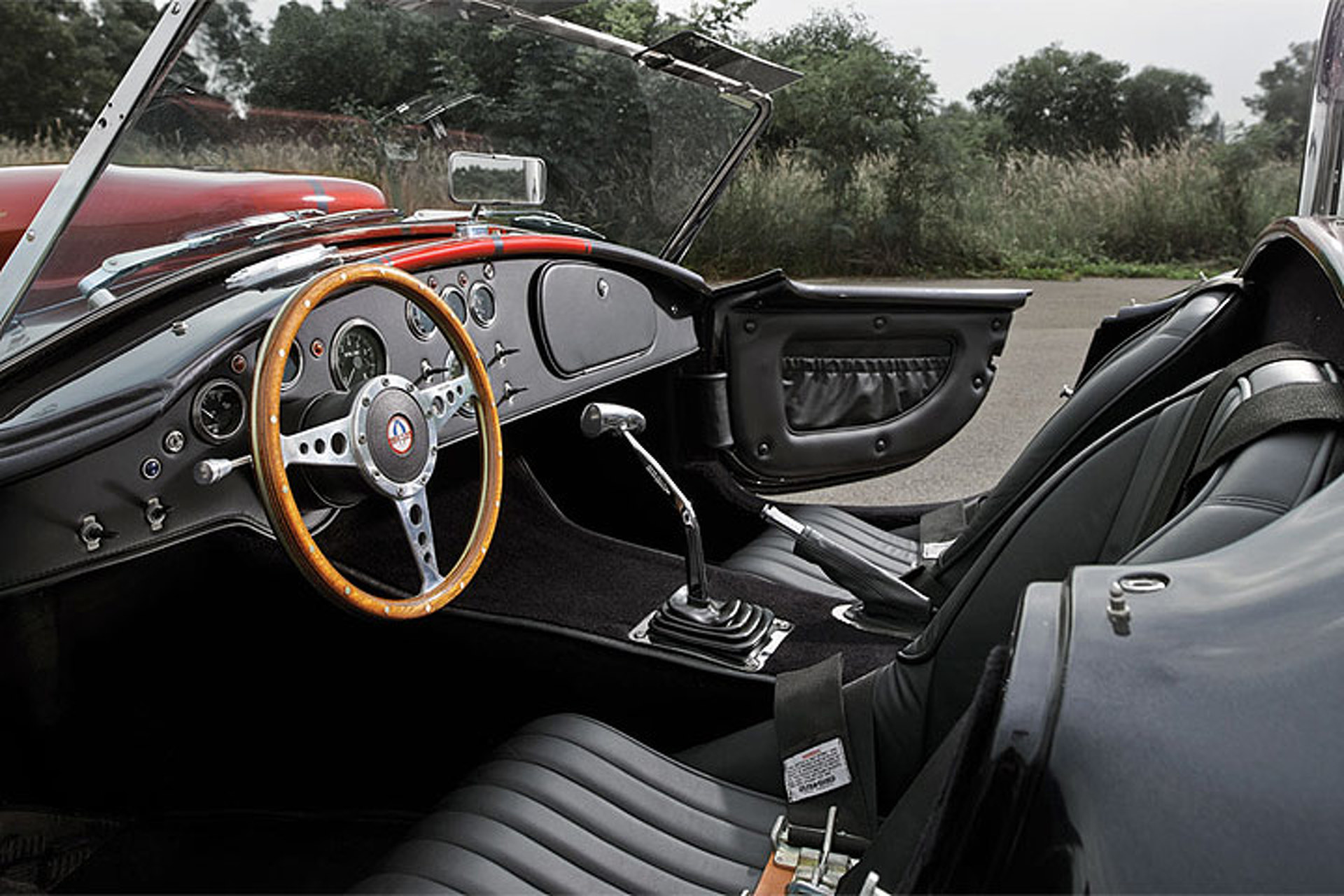 German-Born Ultimate Shelby Cobra Replica Makes 1,100HP