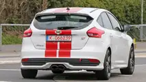 Ford Focus ST Plus spy photo