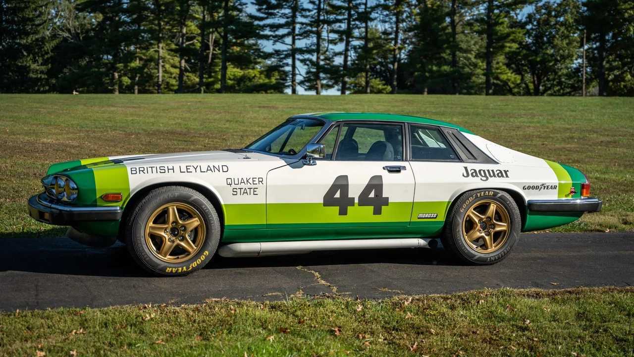 Jaguar XJS con chasis de Camaro Z28