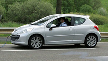 Undisguised Peugeot 207 RC Spy Photos