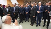 Pininfarina consegna a Papa Francesco 