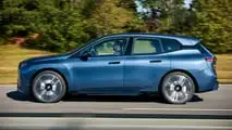 BMW iX xDrive60 (2025)