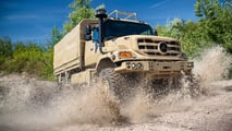 Mercedes Arocs und Zetros in Militär-Ausführung