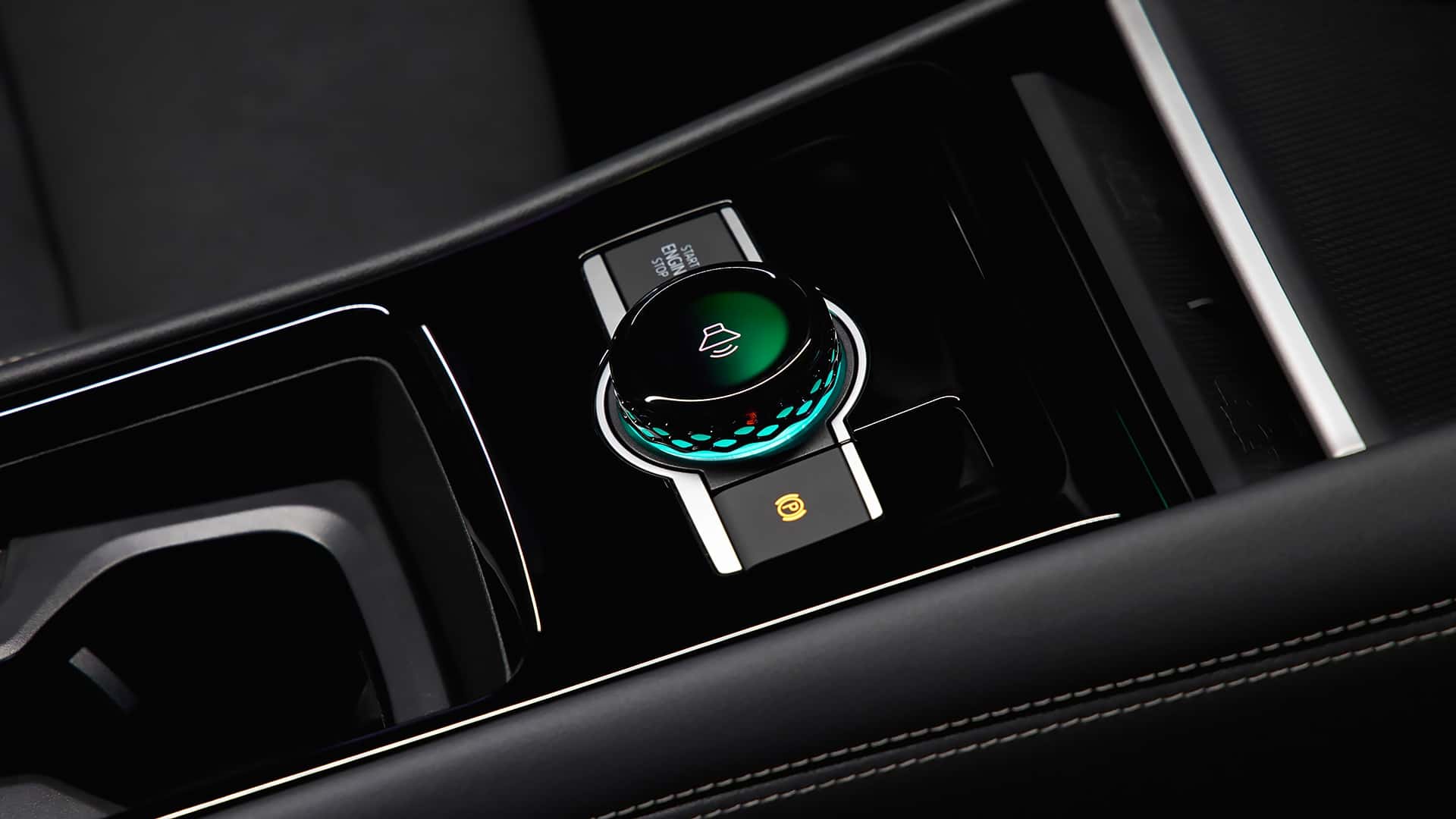 https://cdn.motor1.com/images/mgl/pb4bM1/s1/vw-tiguan-2024.jpg