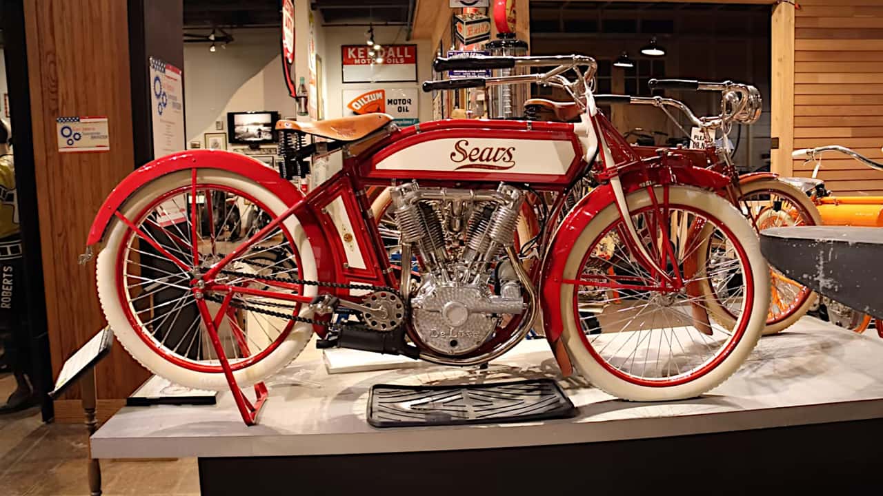 1913 Sears De Luxe Dreadnaught Twin
