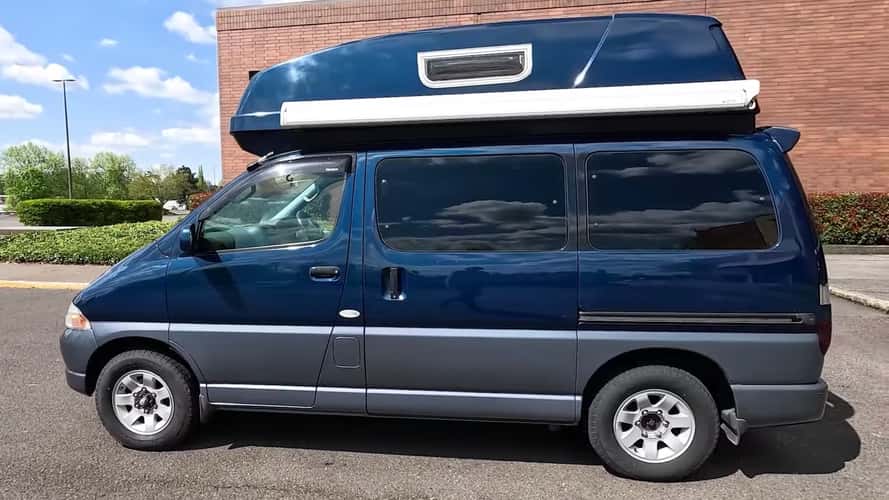 Descubre este raro Toyota Granvia Camper, con techo desplegable