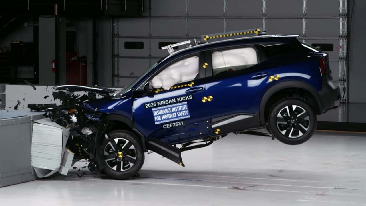 Tylko jeden z tych crossoverów przeszedł zaktualizowany test zderzeniowy IIHS