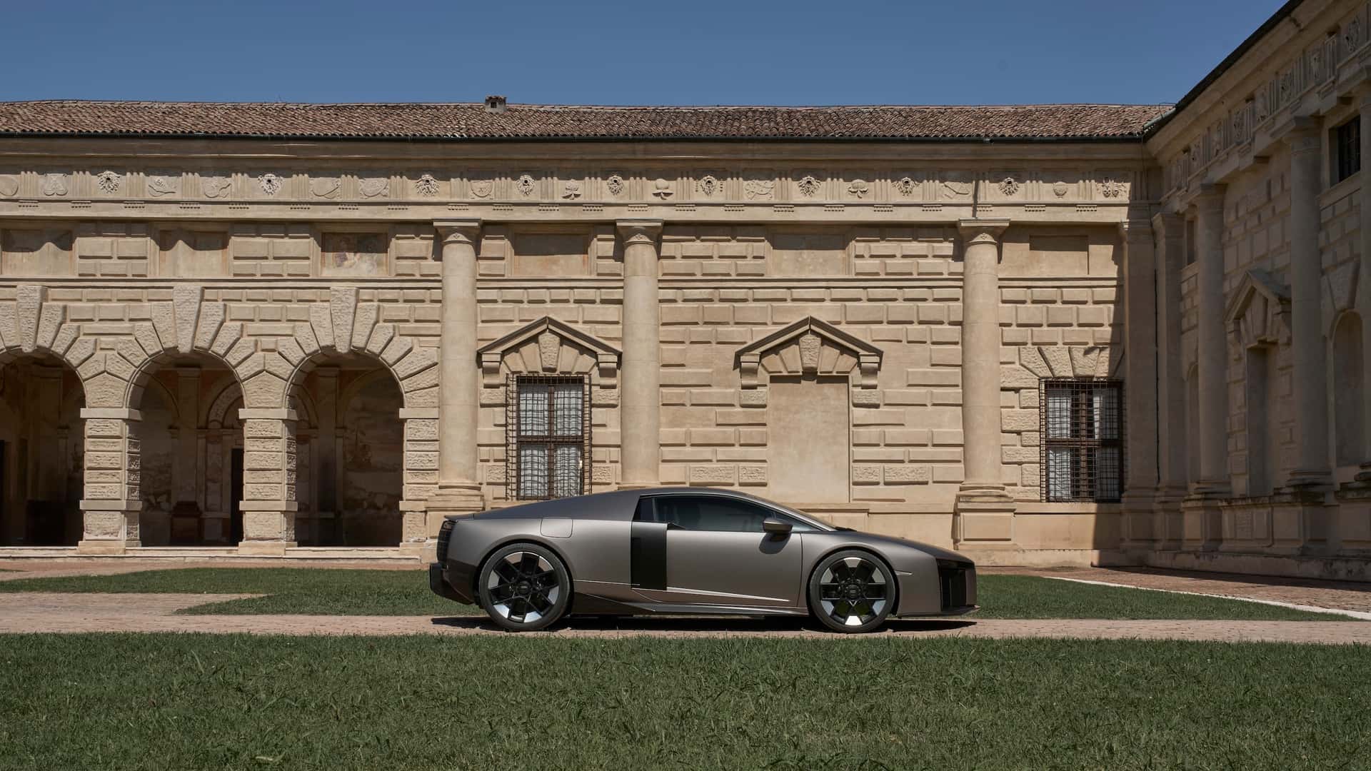Photos: Audi Nuvolari makes national debut in Mantua