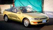 Toyota Sera kann über den Vintage Club by Kinto gemietet werden