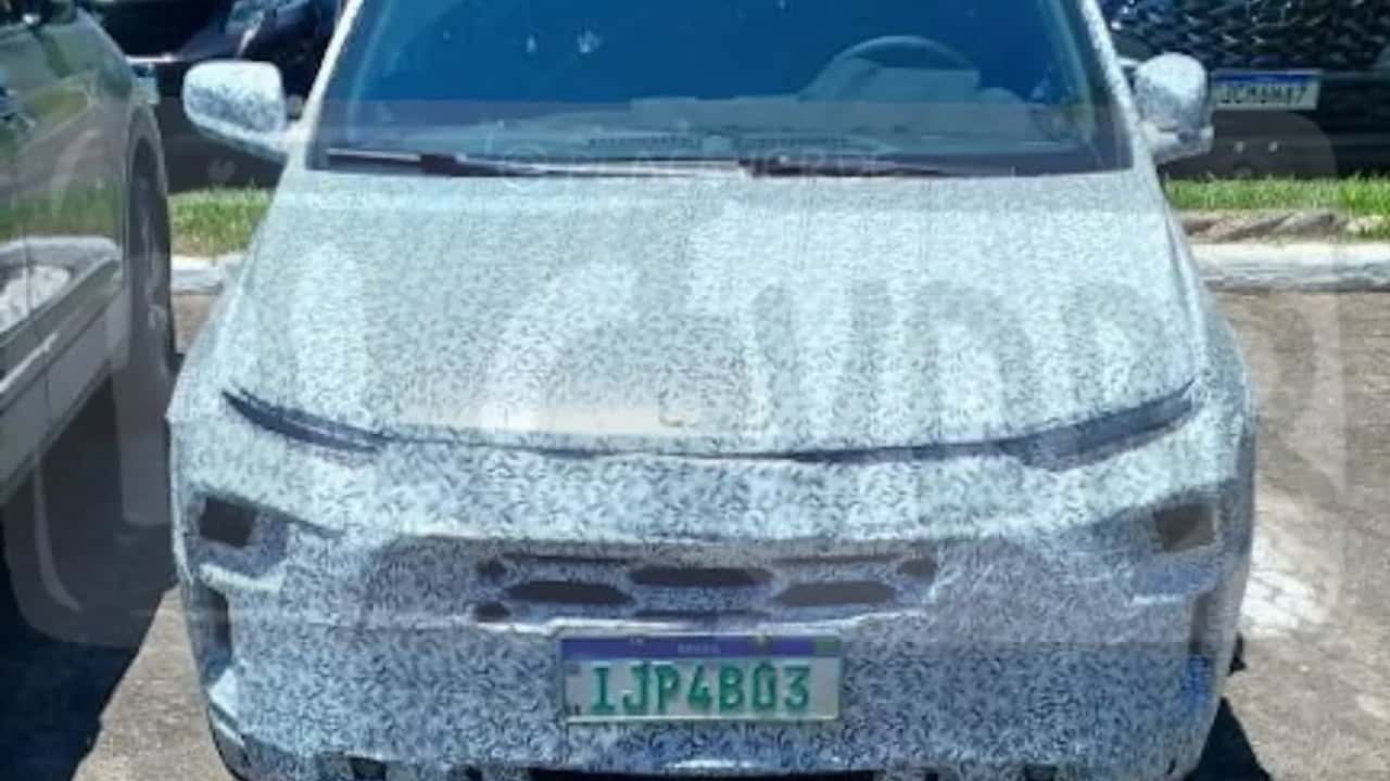 Flagra: Chevrolet Sonic já está quase pronto e roda em testes finais