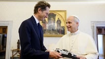 John Elkann rencontre le pape Léon XIV