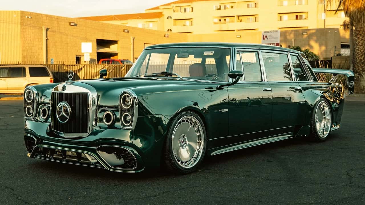Incredibile! Sotto questa Mercedes 600 del 1971 c'è una Classe S