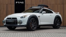 La Nissan GT-R se aventura fuera de la carretera